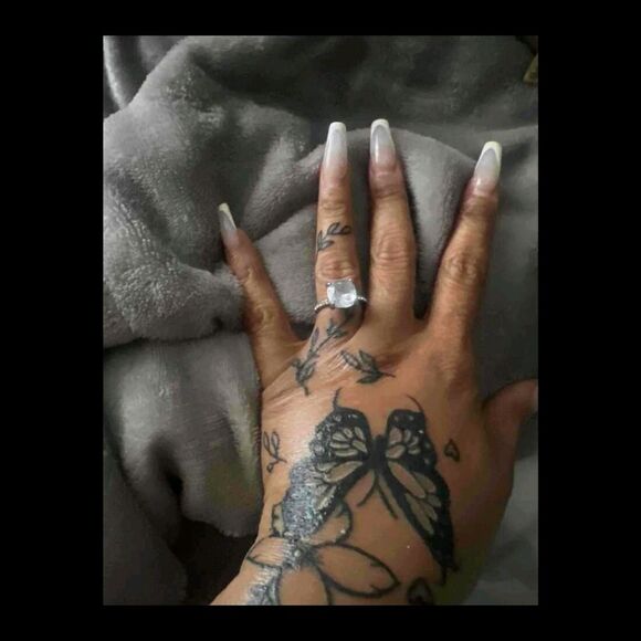 Ring - Picture 4 of 4